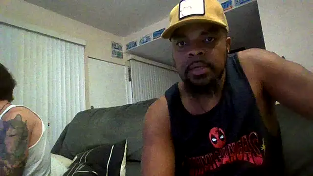 Snapshot of Str8ishVegasGuy chatting on October 2025 01:09:02 PM Str8ishVegasGuy online show from October 2025 01:09:02 PM