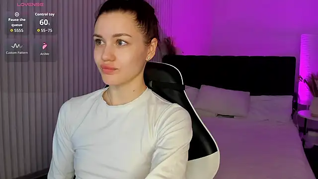 Snapshot of Aria_Mila chatting on June 2026 03:09:02 AM Aria Mila online show from June 2026 03:09:02 AM