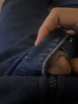 Snapshot of Moy27m chatting on October 2025 01:56:01 AM Moy27m online show from October 2025 01:56:01 AM