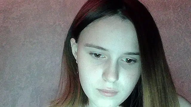 Snapshot of SweetLoraa chatting on October 2025 03:57:02 PM SweetLoraa online show from October 2025 03:57:02 PM