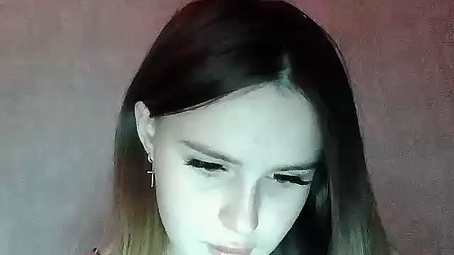 Snapshot of SweetLoraa chatting on November 2025 09:18:01 PM SweetLoraa online show from November 2025 09:18:01 PM