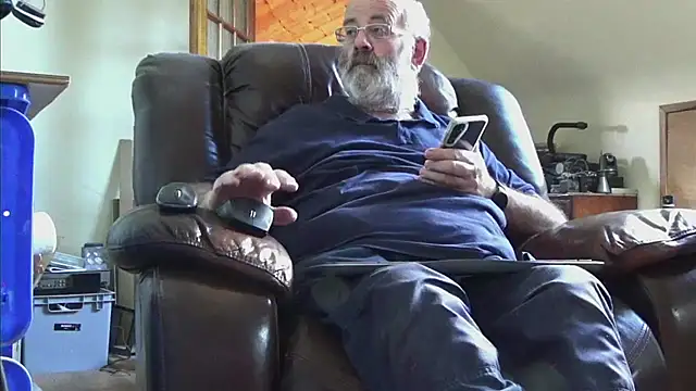 janzer13 online show from September 2025 01:13:01 PM