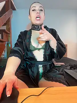 Moon Blake online show from October 2025 01:08:02 PM