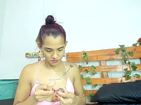 cris dulce online show from February 2026 11:50:02 PM