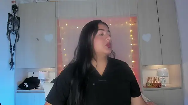 Snapshot of LilyWhitney chatting on October 2025 04:07:02 AM LilyWhitney online show from October 2025 04:07:02 AM