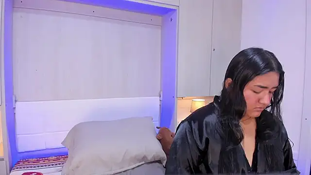 Snapshot of LilyWhitney chatting on November 2025 04:34:02 AM LilyWhitney online show from November 2025 04:34:02 AM