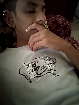 Snapshot of yung_cplz chatting on November 2025 11:14:01 AM yung cplz online show from November 2025 11:14:01 AM