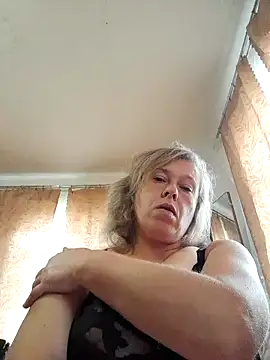 Snapshot of Catherine372311 chatting on October 2025 10:25:01 AM Catherine372311 online show from October 2025 10:25:01 AM