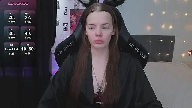 Luna Navy online show from March 2026 05:47:02 AM