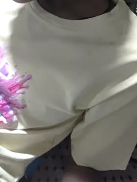 POOJACOUPLE online show from October 2025 04:37:02 AM