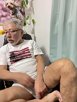 gholly2007 online show from December 2025 05:29:01 PM