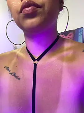 LuluMonroe Eup online show from October 2025 03:40:02 AM