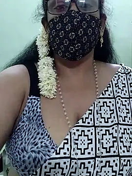 Snapshot of sweet-lotus chatting on September 2025 05:18:02 AM sweet-lotus online show from September 2025 05:18:02 AM