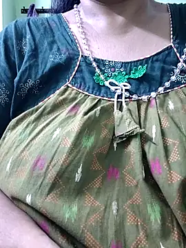 Snapshot of sweet-lotus chatting on September 2025 05:56:01 AM sweet-lotus online show from September 2025 05:56:01 AM