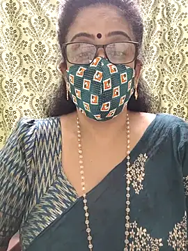 Snapshot of sweet-lotus chatting on October 2025 04:49:01 PM sweet-lotus online show from October 2025 04:49:01 PM