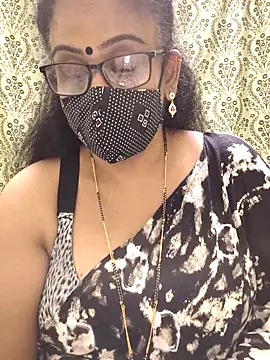 Snapshot of sweet-lotus chatting on October 2025 05:45:01 PM sweet-lotus online show from October 2025 05:45:01 PM