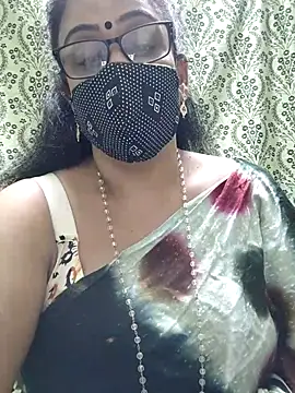 Snapshot of sweet-lotus chatting on October 2025 04:07:02 PM sweet-lotus online show from October 2025 04:07:02 PM