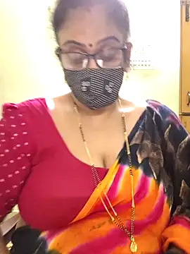 Snapshot of sweet-lotus chatting on October 2025 05:30:02 AM sweet-lotus online show from October 2025 05:30:02 AM