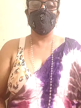 Snapshot of sweet-lotus chatting on November 2025 09:21:02 AM sweet-lotus online show from November 2025 09:21:02 AM