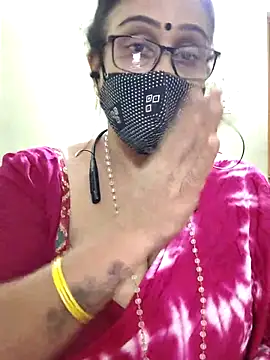 Snapshot of sweet-lotus chatting on November 2025 05:40:02 AM sweet-lotus online show from November 2025 05:40:02 AM