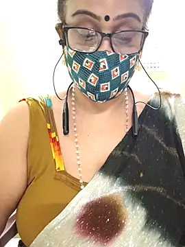 Snapshot of sweet-lotus chatting on November 2025 04:25:02 AM sweet-lotus online show from November 2025 04:25:02 AM