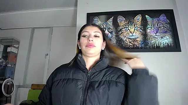 Snapshot of AriaBliss- chatting on October 2025 06:57:01 AM AriaBliss- online show from October 2025 06:57:01 AM