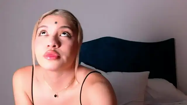 angelinhaaa online show from October 2025 03:40:01 AM