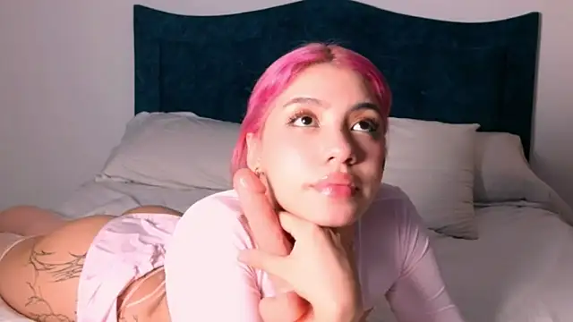 angelinhaaa online show from November 2025 03:34:01 AM