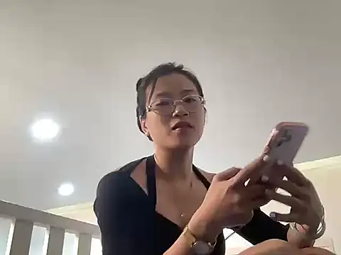 Snapshot of Linh9999- chatting on October 2025 08:25:01 AM Linh9999- online show from October 2025 08:25:01 AM