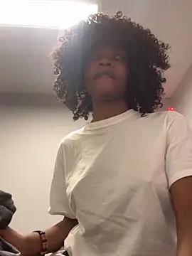 TumieSupreme online show from October 2025 03:35:02 PM