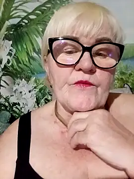Snapshot of VioletSweet5566 chatting on May 2026 07:22:01 PM VioletSweet5566 online show from May 2026 07:22:01 PM