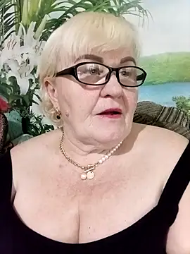 Snapshot of VioletSweet5566 chatting on May 2026 02:33:01 PM VioletSweet5566 online show from May 2026 02:33:01 PM