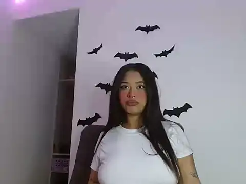 reina reina online show from October 2025 10:11:01 PM