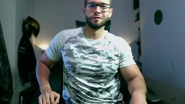 jacobmuscle4u online show from September 2025 11:28:01 PM