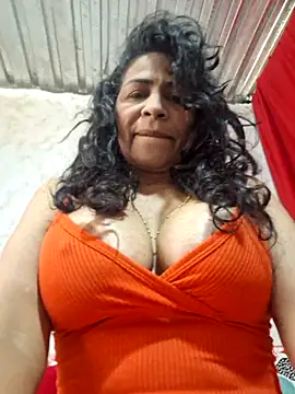 Snapshot of floresblancas chatting on May 2026 02:22:01 PM floresblancas online show from May 2026 02:22:01 PM