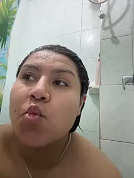 naomy26 online show from November 2025 02:15:02 AM