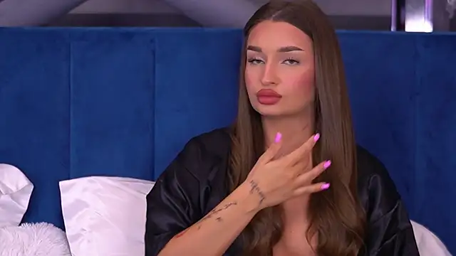 MillaSerene online show from October 2025 04:31:01 AM