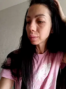 Snapshot of Princessa99885 chatting on September 2025 06:15:02 AM Princessa99885 online show from September 2025 06:15:02 AM