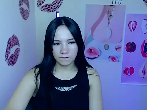 Snapshot of Em7MaA chatting on September 2025 12:06:01 PM Em7MaA online show from September 2025 12:06:01 PM