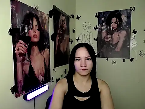 Snapshot of Em7MaA chatting on September 2025 12:09:01 PM Em7MaA online show from September 2025 12:09:01 PM