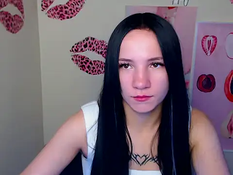 Snapshot of Em7MaA chatting on September 2025 06:24:01 PM Em7MaA online show from September 2025 06:24:01 PM