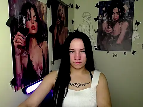 Snapshot of Em7MaA chatting on September 2025 06:57:01 PM Em7MaA online show from September 2025 06:57:01 PM