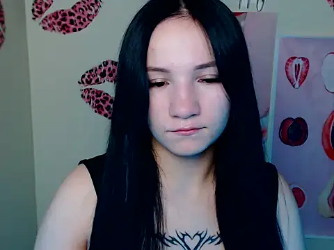 Snapshot of Em7MaA chatting on October 2025 06:32:02 PM Em7MaA online show from October 2025 06:32:02 PM