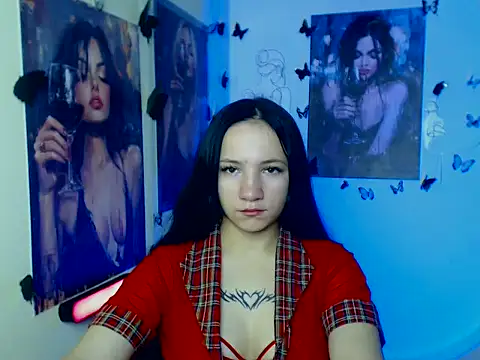 Snapshot of Em7MaA chatting on October 2025 08:21:02 PM Em7MaA online show from October 2025 08:21:02 PM