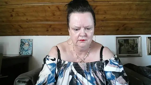 TiffanyMature online show from June 2026 07:21:01 AM