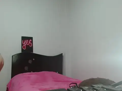 Snapshot of yarafuckass chatting on January 2026 08:29:01 PM yarafuckass online show from January 2026 08:29:01 PM