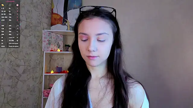 Snapshot of GiseleLamos chatting on February 2026 03:25:01 AM GiseleLamos online show from February 2026 03:25:01 AM