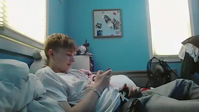 Liam axel35 online show from November 2025 07:17:01 PM