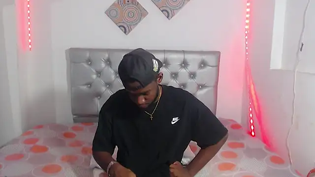 eebony stallion online show from December 2025 06:49:01 PM