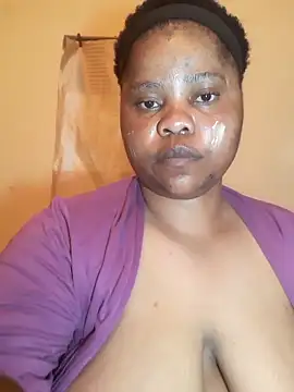 Snapshot of PRINCESSEMELXX93 chatting on October 2025 02:42:02 AM PRINCESSEMELXX93 online show from October 2025 02:42:02 AM